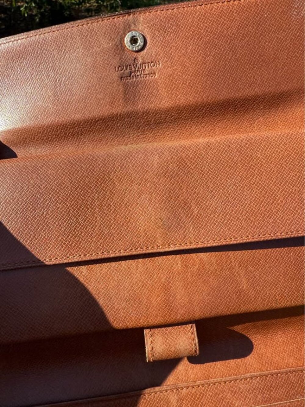 Louis Vuitton International Monogram Print Snap Front Wallet Trifold - Picture 10 of 10
